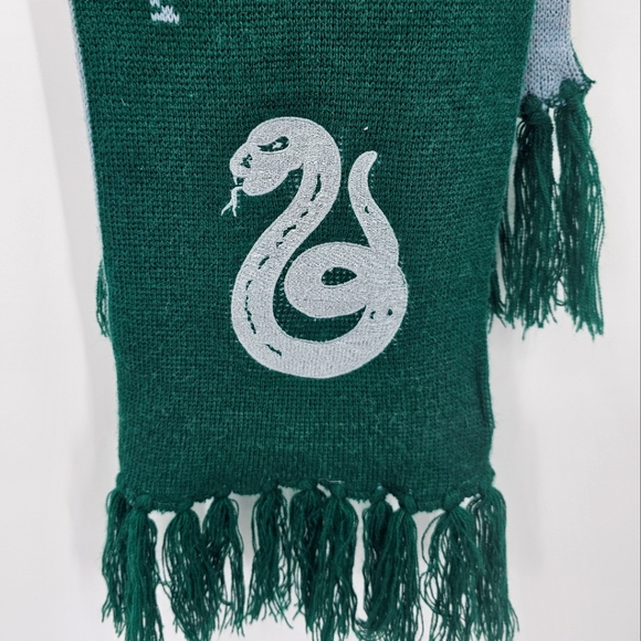 Harry Potter Scarf Green Gray - Picture 2 of 8